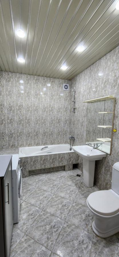 巴统Gelahouse公寓式酒店 外观 照片